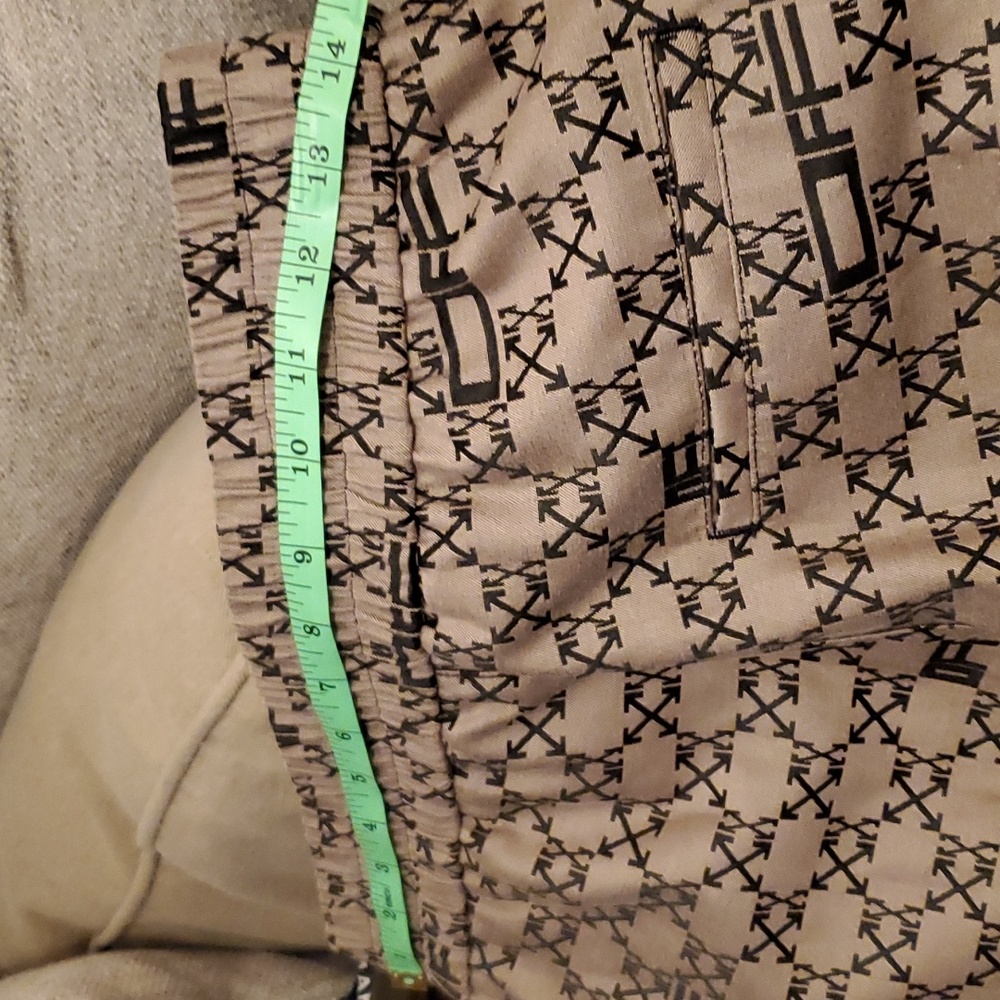 Off White. Flash $ - Picture 8 of 12